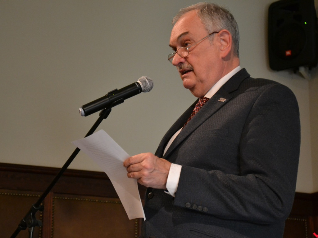 Powrót zwycięzców i okrucieństwo Michała Ogórka na wrzesińskim dyktandzie