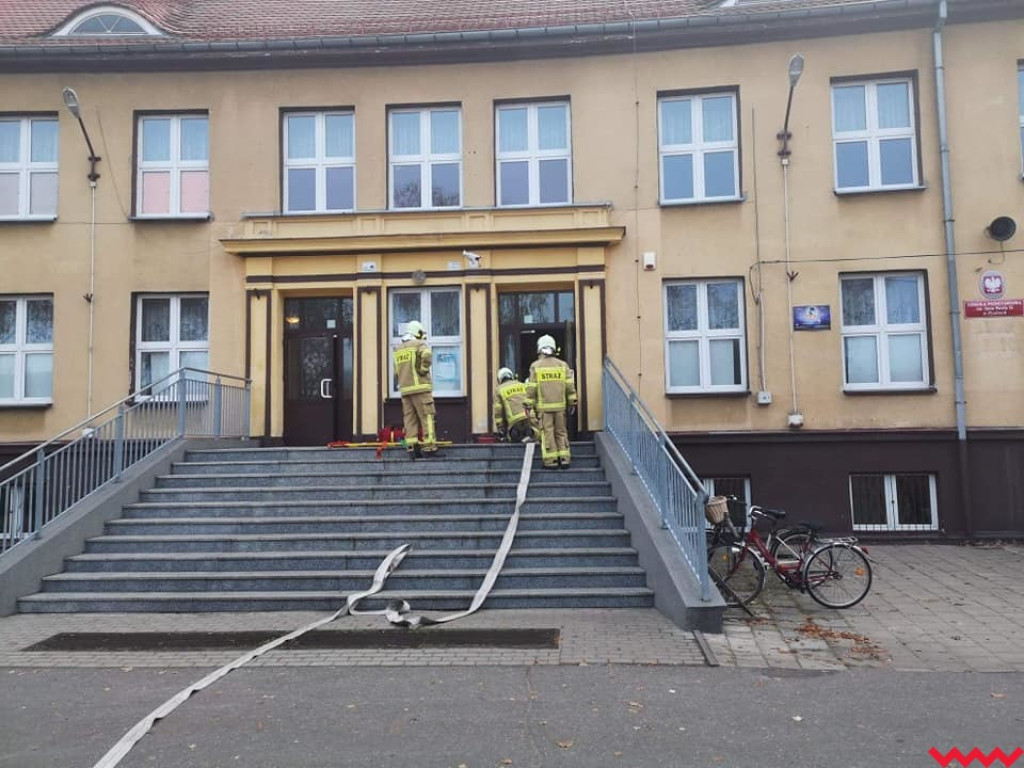 Strażacy ćwiczyli ewakuację szkoły