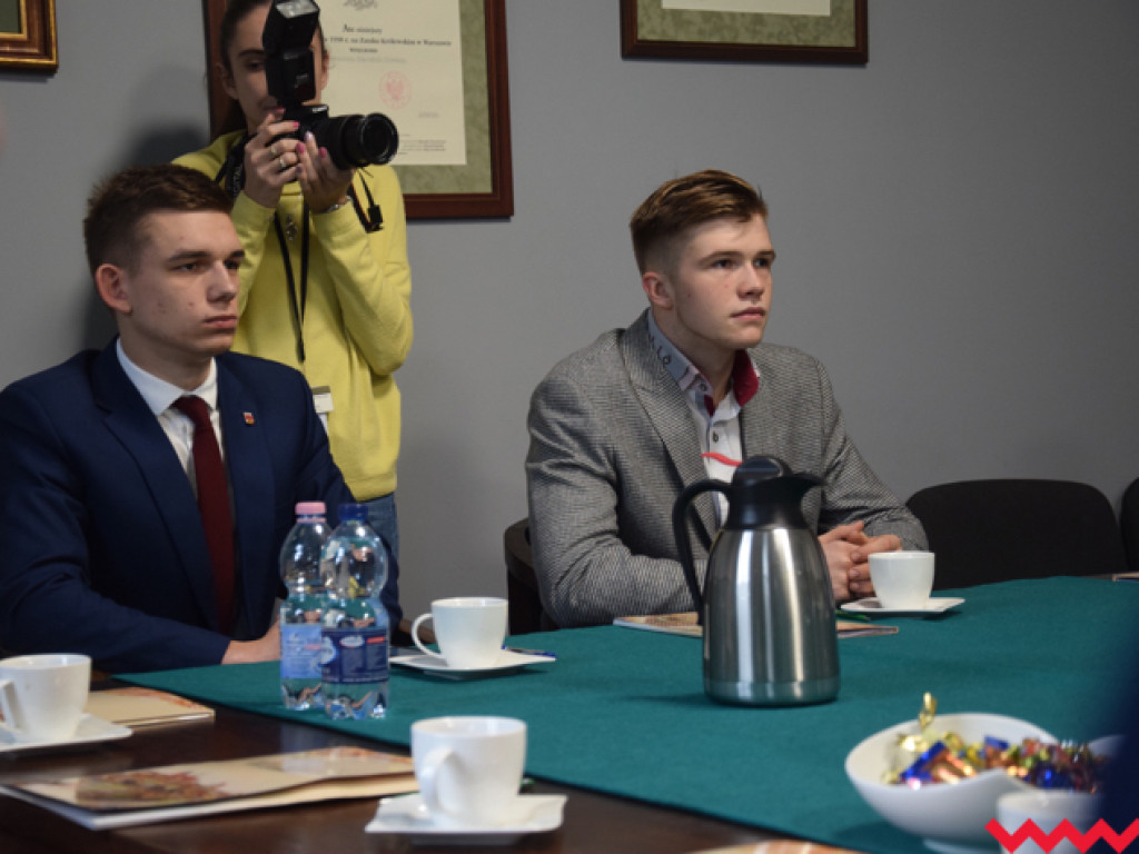 Pierwsze decyzje młodzieżowej rady powiatu. Przewodniczący, prezydium i komisja