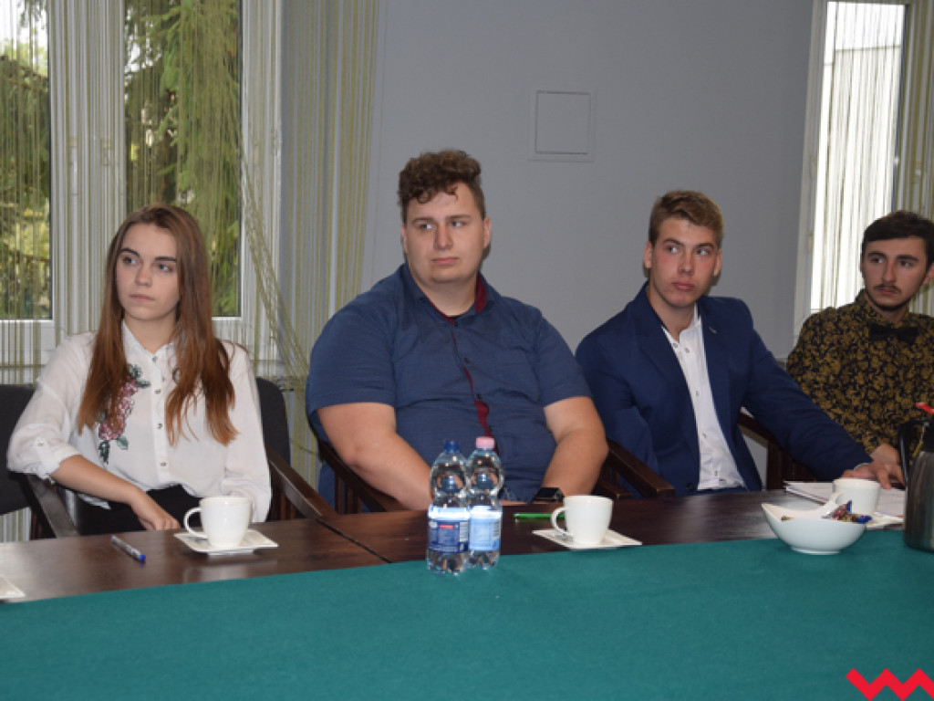 Pierwsze decyzje młodzieżowej rady powiatu. Przewodniczący, prezydium i komisja
