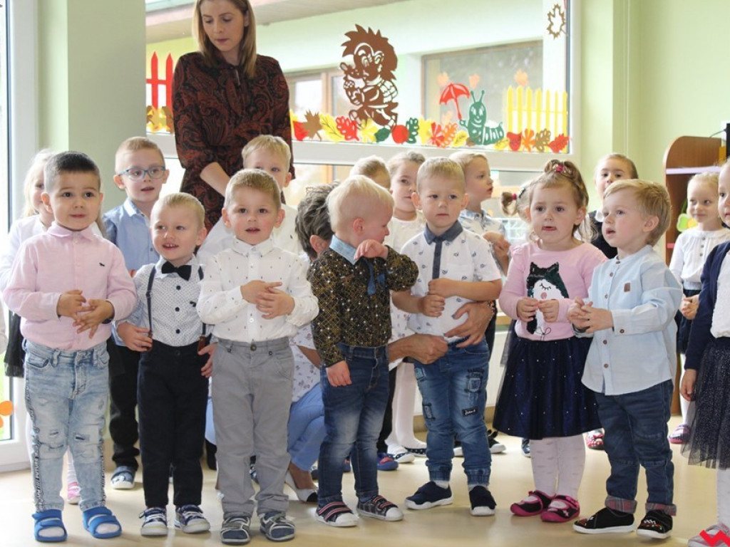 „Mamo, tato jestem przedszkolakiem !” czyli uroczyste pasowanie na prawdziwych przedszkolaków w Pyzdrach