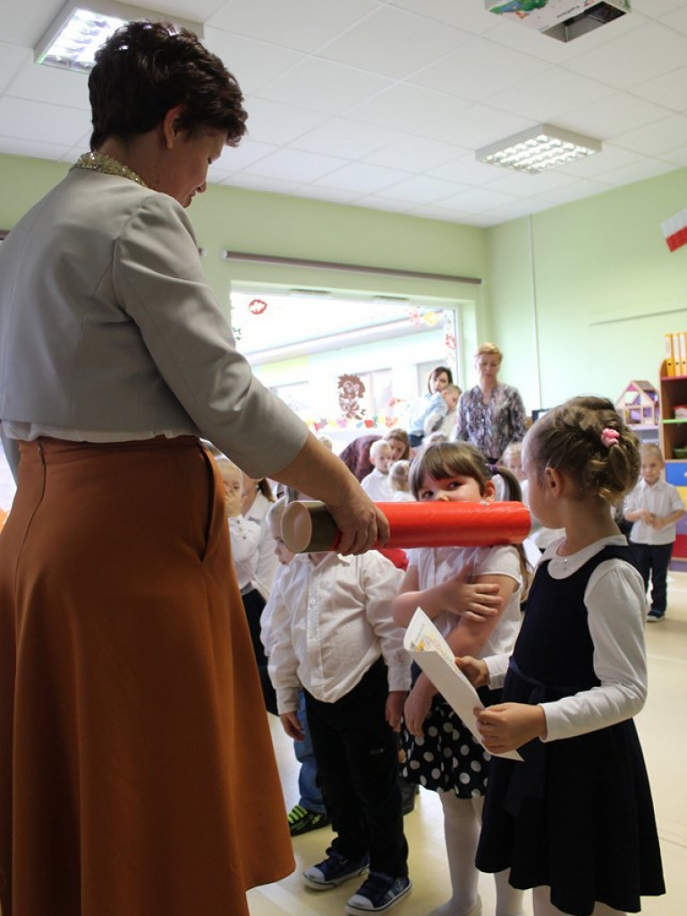 „Mamo, tato jestem przedszkolakiem !” czyli uroczyste pasowanie na prawdziwych przedszkolaków w Pyzdrach