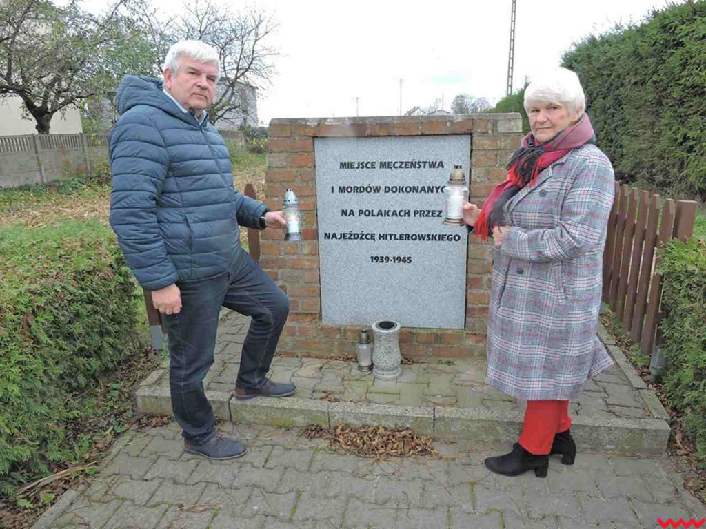 Zapalili znicze pamięci i upamiętnili lokalnych bohaterów. Neklanie w społecznej akcji