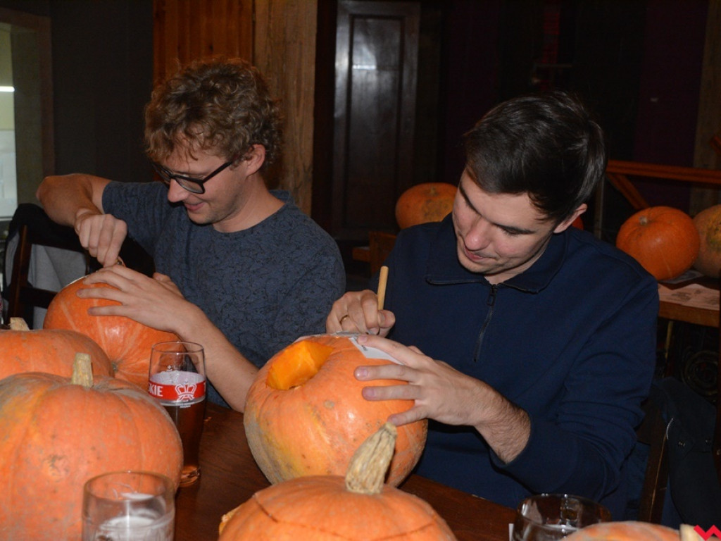 Korbole już gotowe. W AQQ niebawem rozpocznie się koncert halloweenowy