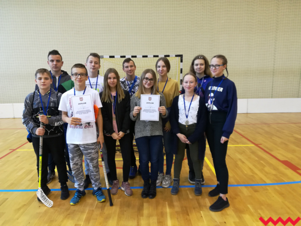 Mistrzostwa Powiatu w Unihokeja. Szkoły z gminy Kołaczkowo najlepsze