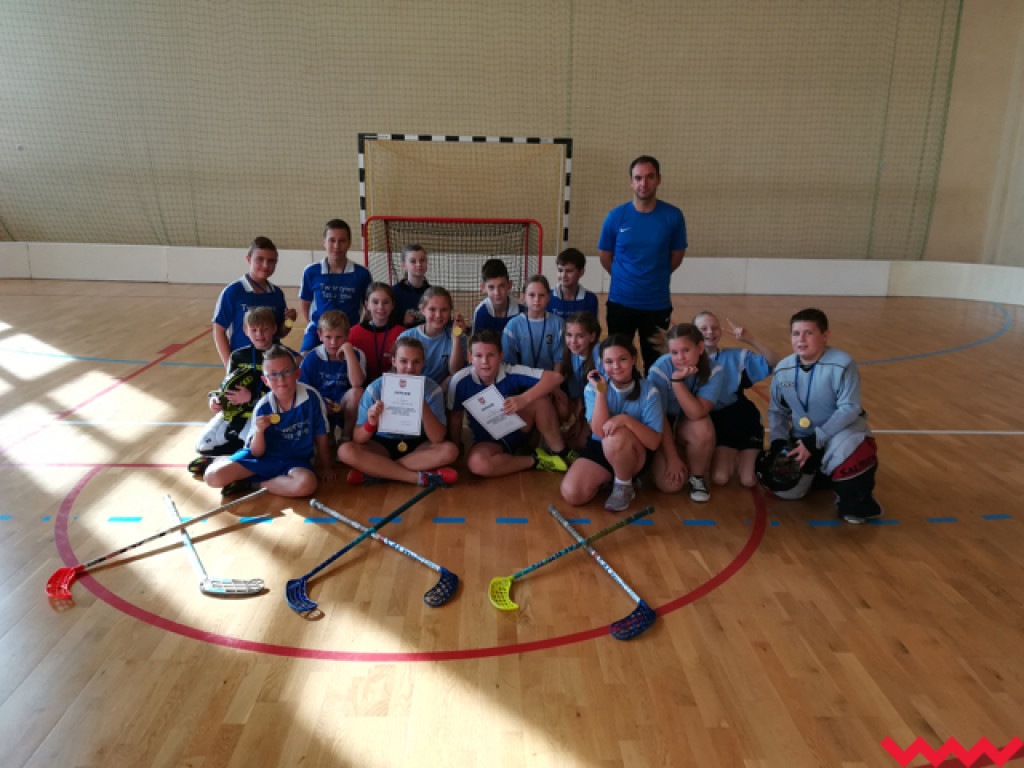 Mistrzostwa Powiatu w Unihokeja. Szkoły z gminy Kołaczkowo najlepsze
