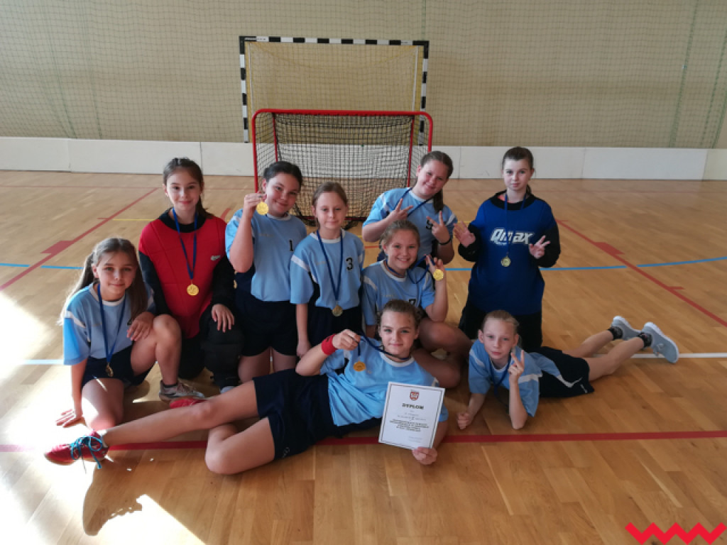 Mistrzostwa Powiatu w Unihokeja. Szkoły z gminy Kołaczkowo najlepsze