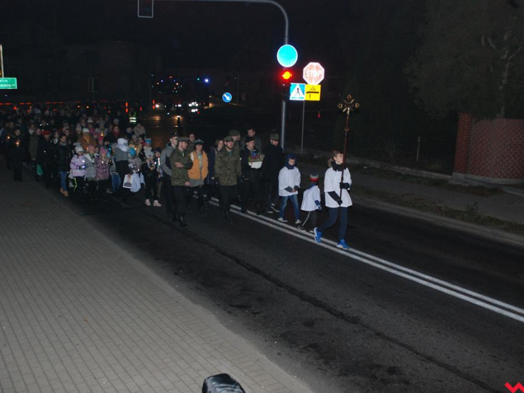 Święci i anioły zamiast duchów i upiorów - Noc Świętych