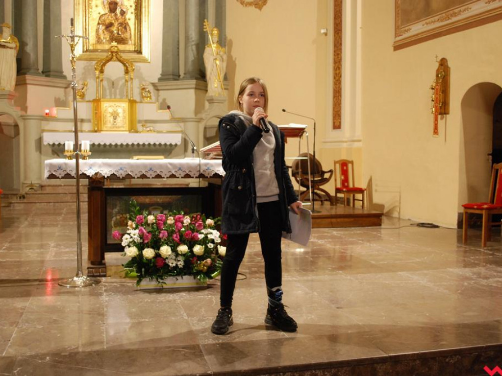 Święci i anioły zamiast duchów i upiorów - Noc Świętych