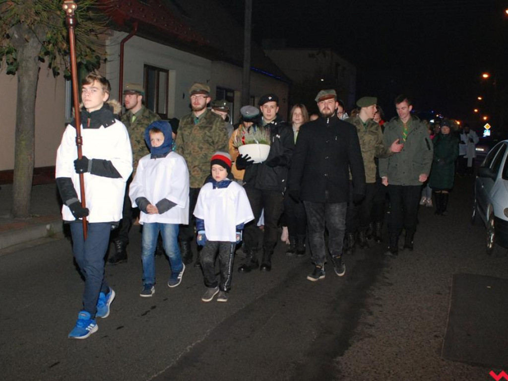 Święci i anioły zamiast duchów i upiorów - Noc Świętych