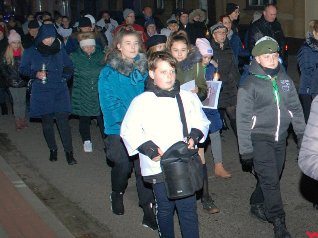 Święci i anioły zamiast duchów i upiorów - Noc Świętych