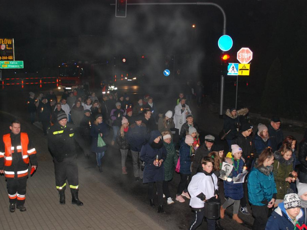 Święci i anioły zamiast duchów i upiorów - Noc Świętych