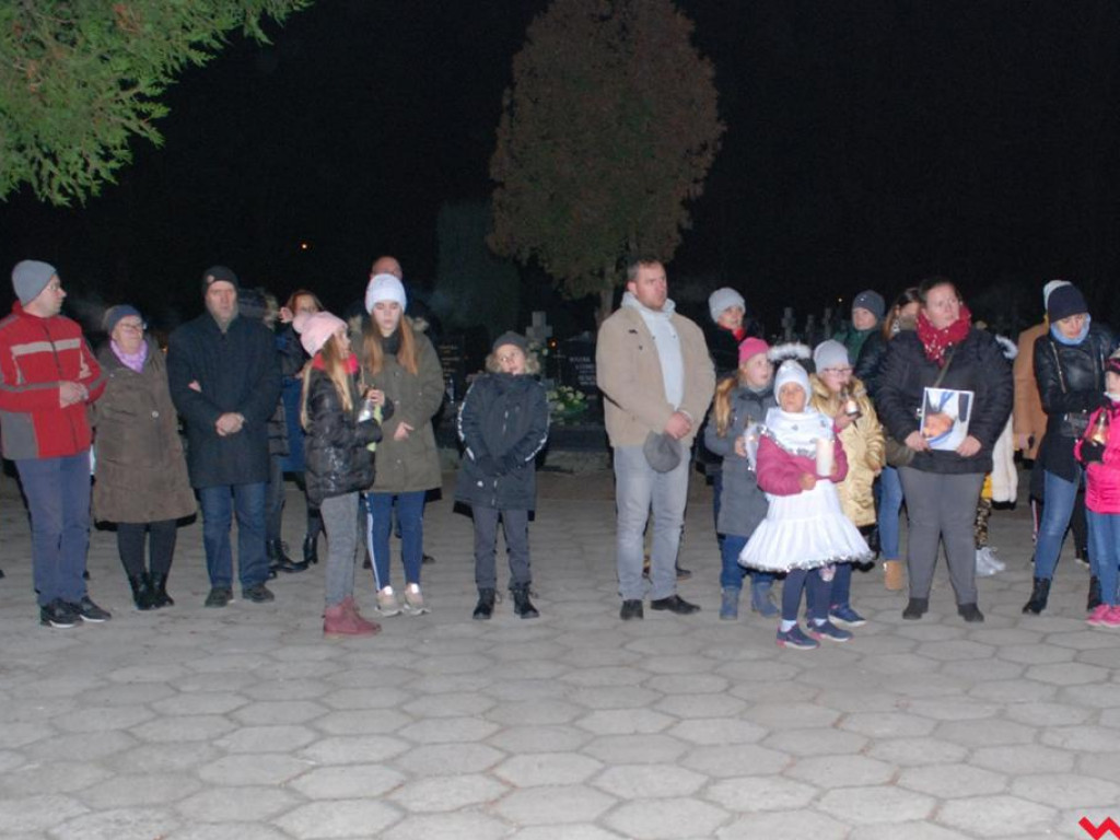 Święci i anioły zamiast duchów i upiorów - Noc Świętych