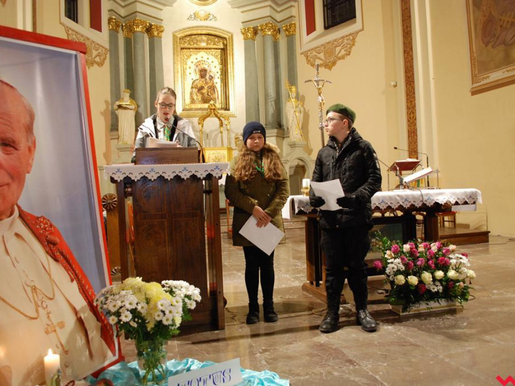 Święci i anioły zamiast duchów i upiorów - Noc Świętych