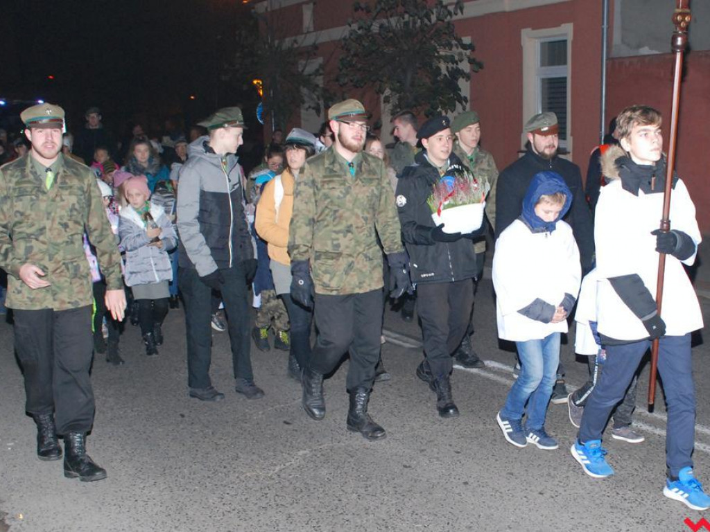 Święci i anioły zamiast duchów i upiorów - Noc Świętych