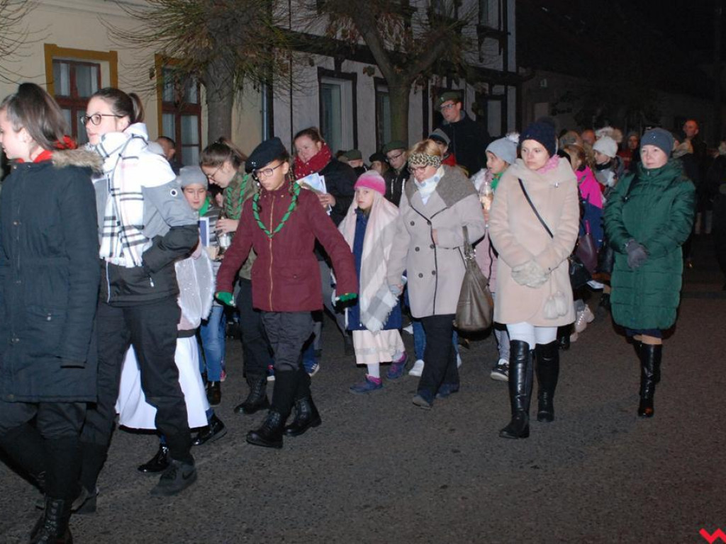 Święci i anioły zamiast duchów i upiorów - Noc Świętych