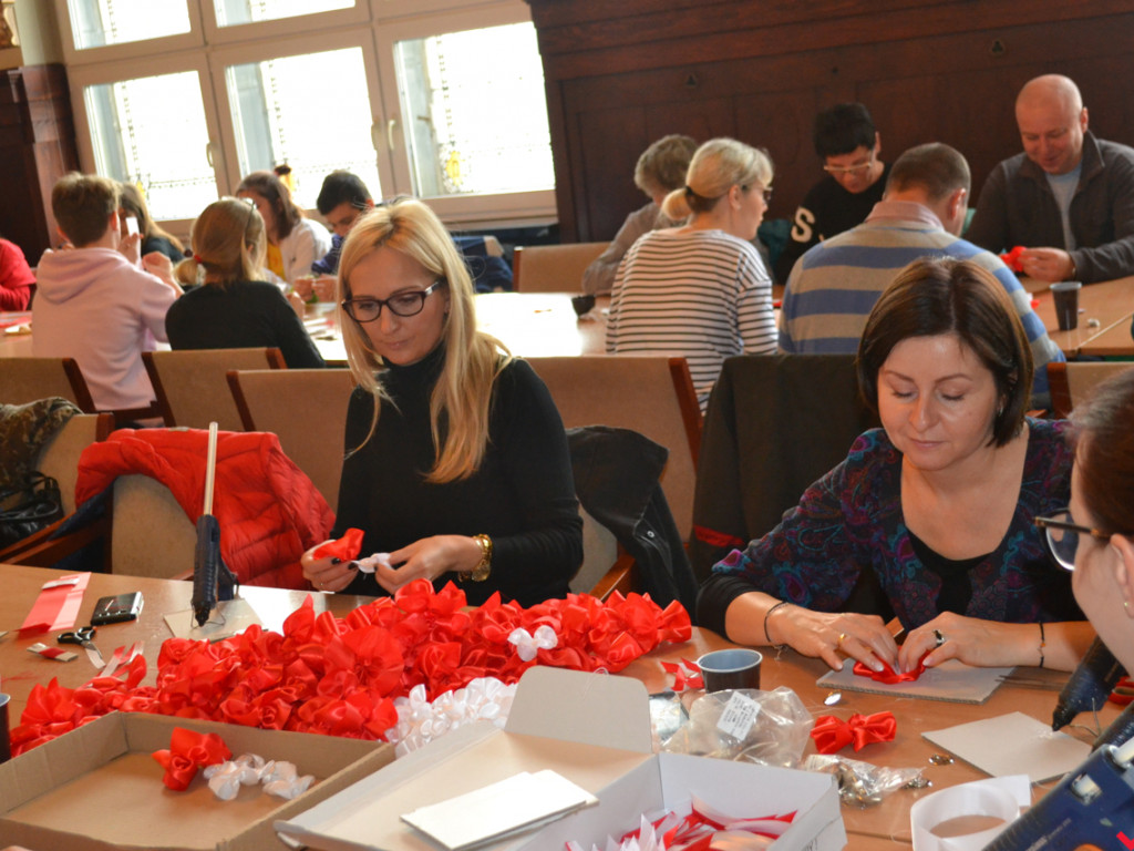 Biało-czerwone rozety na Narodowe Święto Niepodległości już czekają!