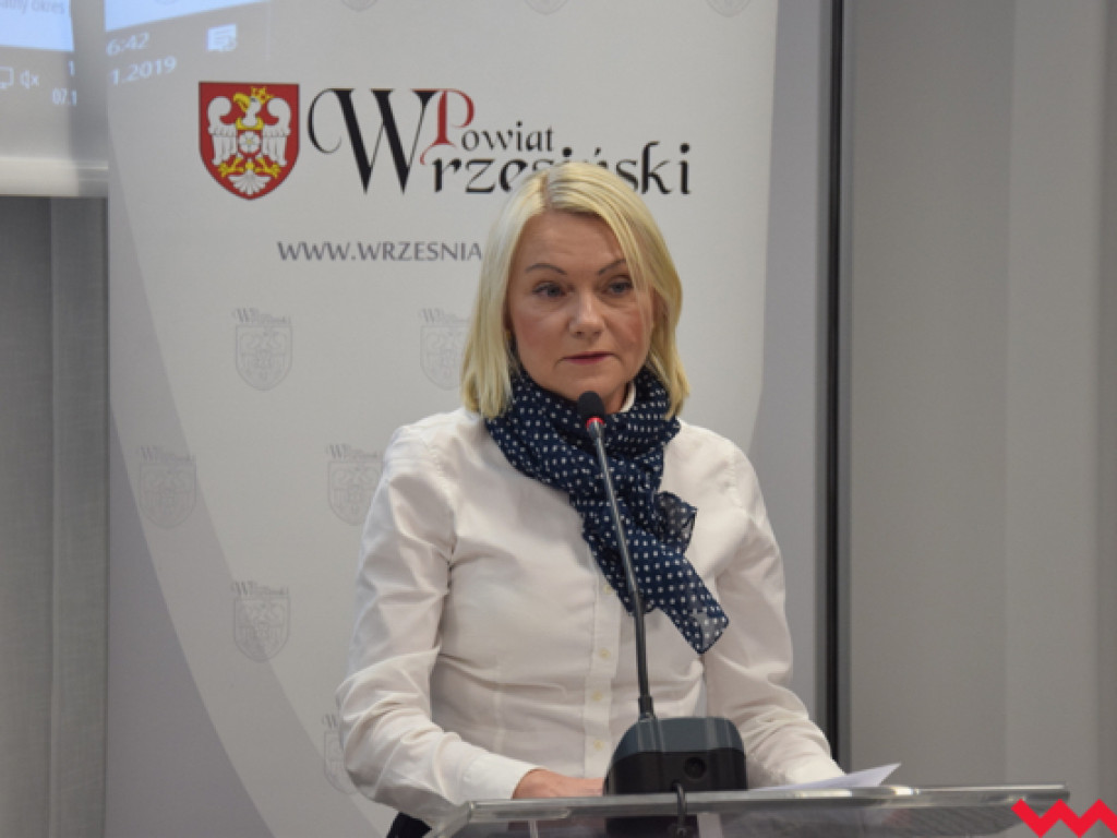 Rada powiatu dokonała zmian w oświacie i na kolei