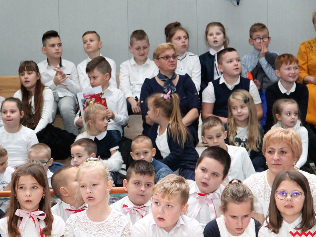 Uczniowie z Pyzdr uczcili Święto Niepodległości