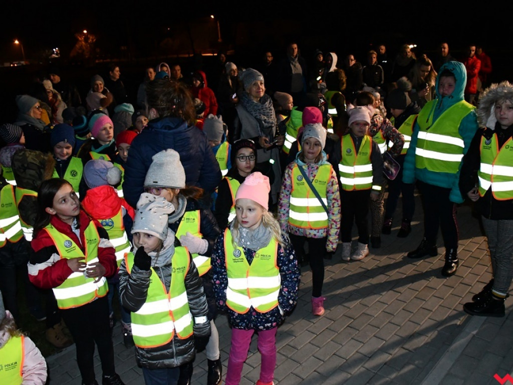 Świeciły przykładem i smażyły kiełbaski. Dzieci z Kaczanowa wiedzą, jak poruszać się po drodze