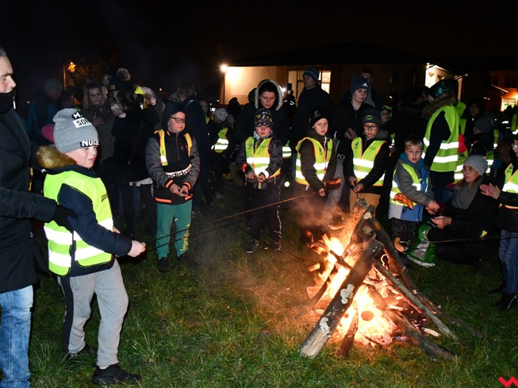 Świeciły przykładem i smażyły kiełbaski. Dzieci z Kaczanowa wiedzą, jak poruszać się po drodze