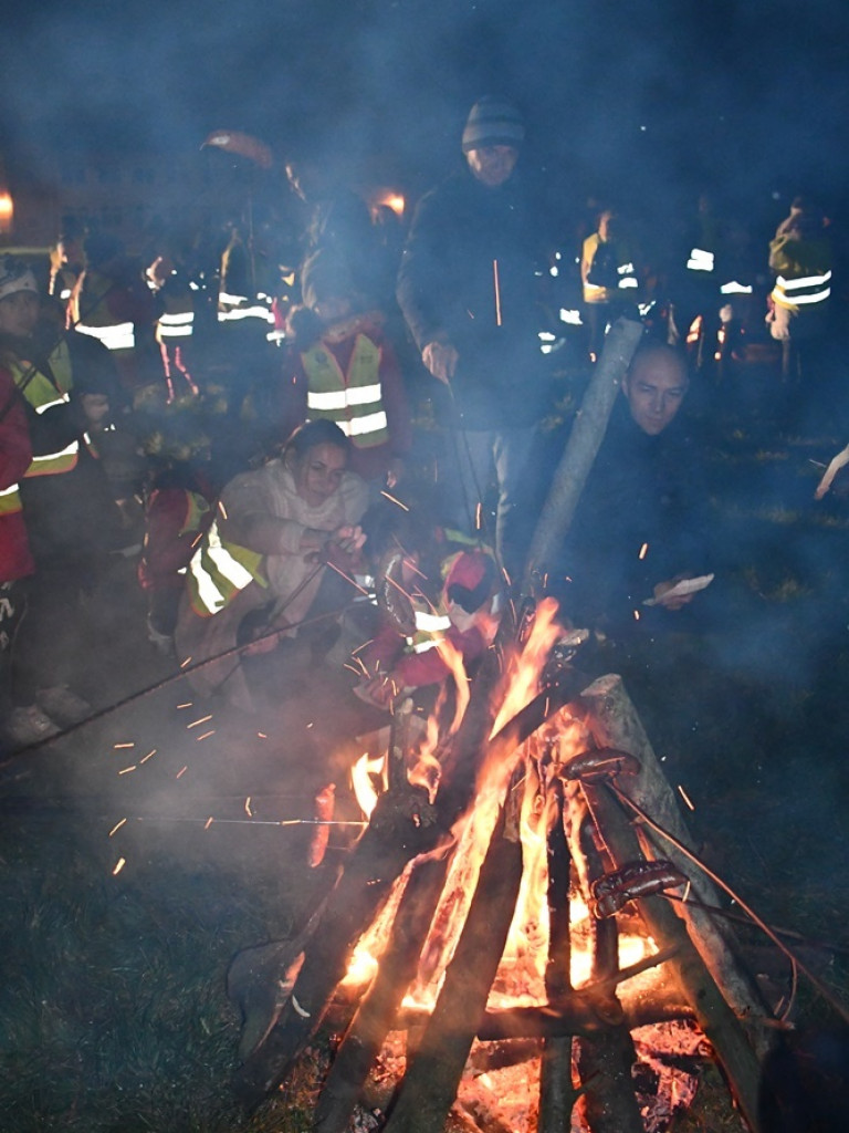 Świeciły przykładem i smażyły kiełbaski. Dzieci z Kaczanowa wiedzą, jak poruszać się po drodze