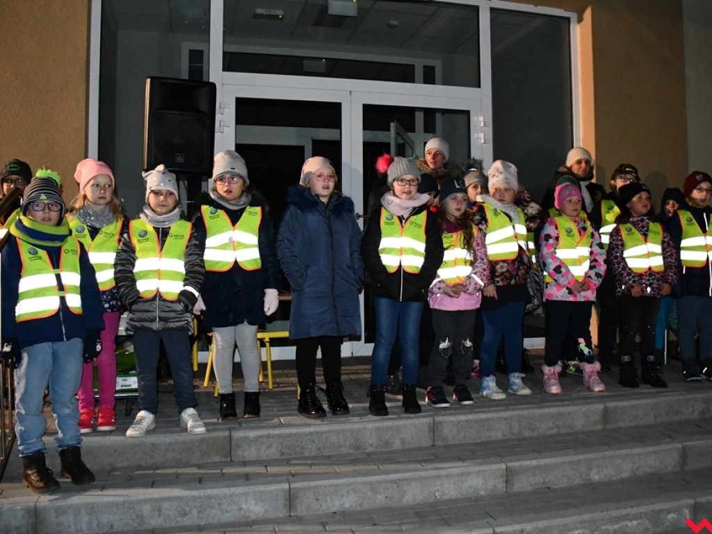 Świeciły przykładem i smażyły kiełbaski. Dzieci z Kaczanowa wiedzą, jak poruszać się po drodze