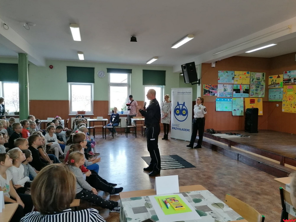 Świeciły przykładem i smażyły kiełbaski. Dzieci z Kaczanowa wiedzą, jak poruszać się po drodze