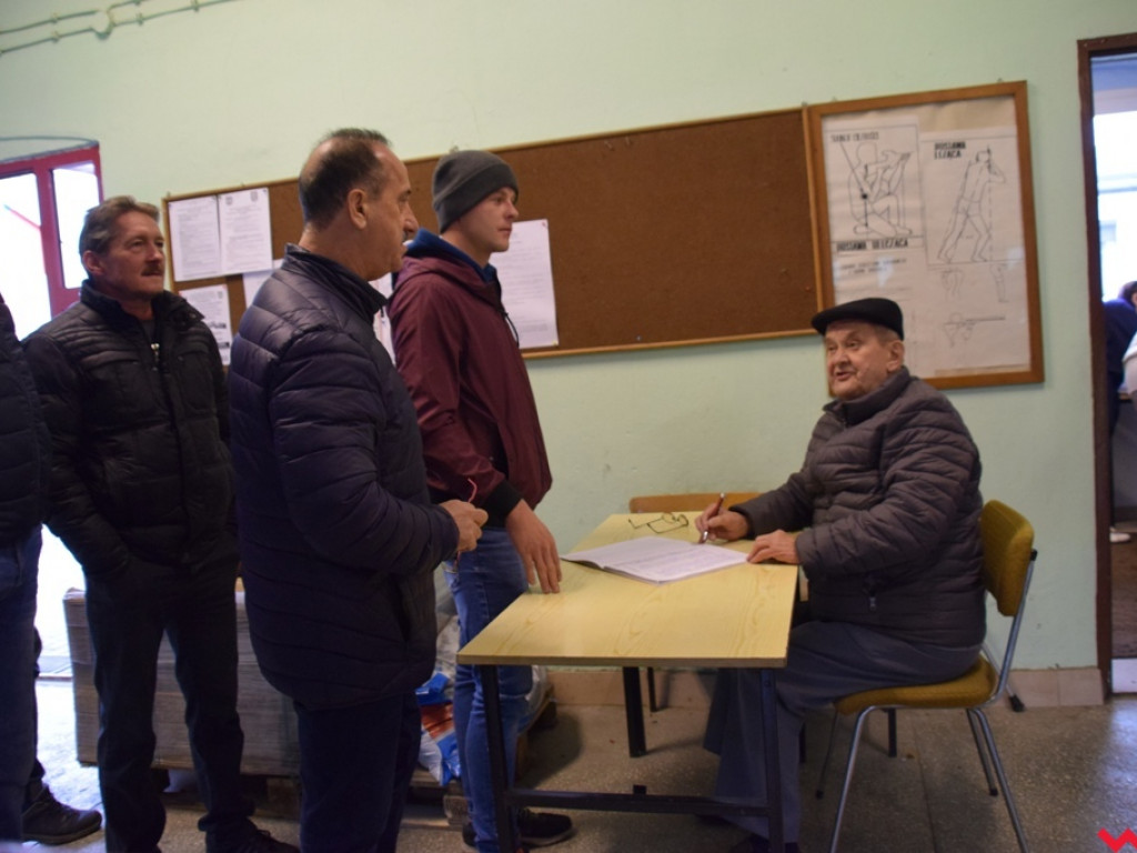 Strzały na Święto Niepodległości. LOK połączył zawody ze zbiórką na szczytny cel