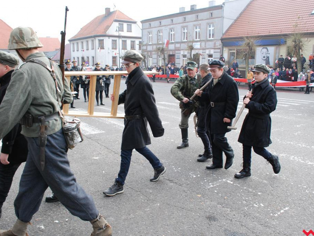 Pamięć, występy, poczęstunek, czyli Święto Niepodległości w Pyzdrach