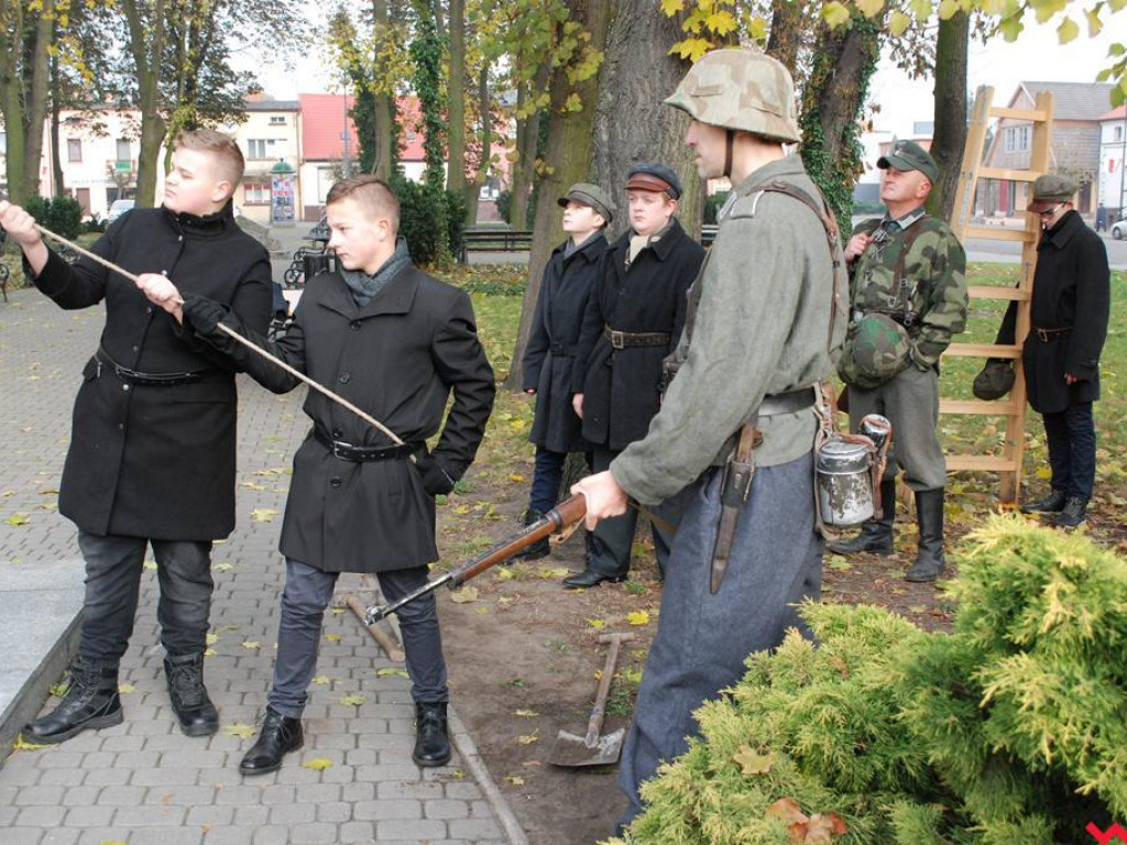 Pamięć, występy, poczęstunek, czyli Święto Niepodległości w Pyzdrach