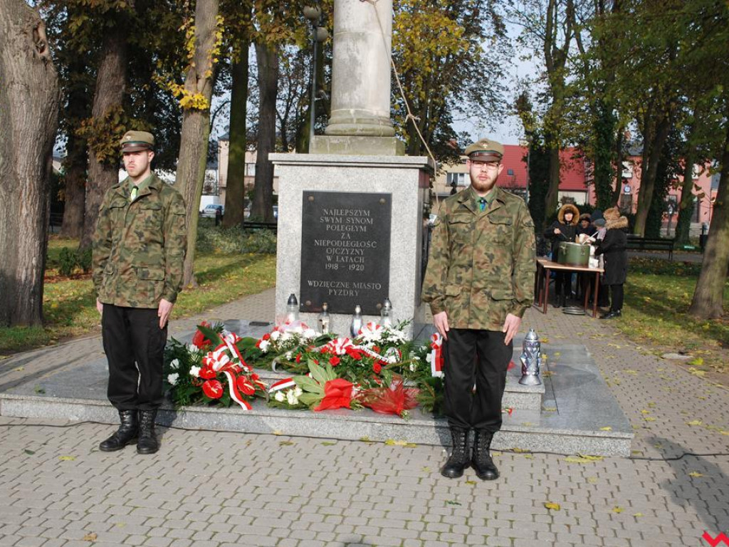 Pamięć, występy, poczęstunek, czyli Święto Niepodległości w Pyzdrach