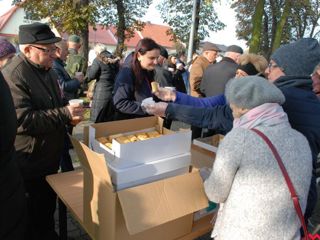 Pamięć, występy, poczęstunek, czyli Święto Niepodległości w Pyzdrach