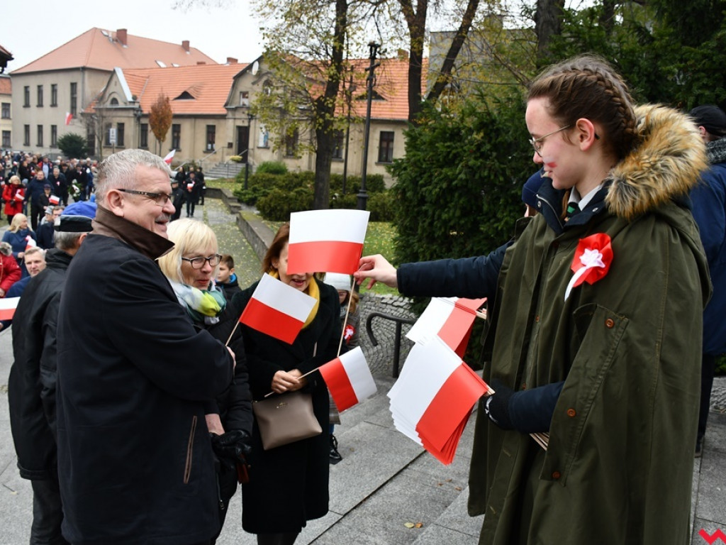 Tłumy wrześnian na ulicach. Świętowaliśmy początek drugiego stulecia niepodległości