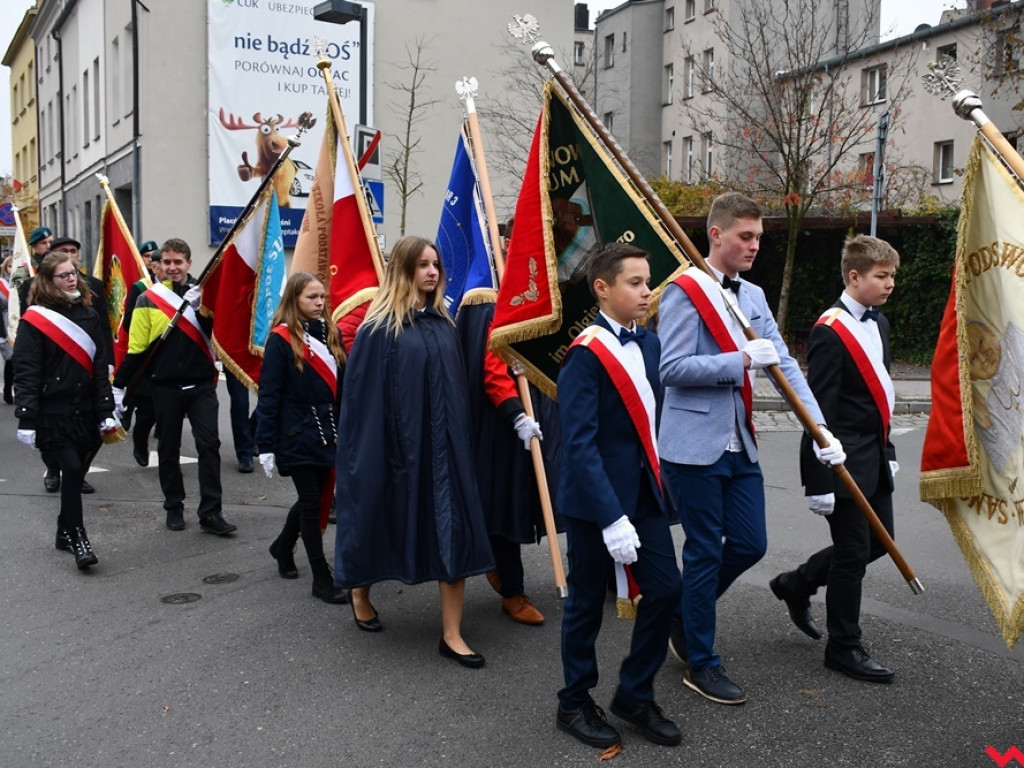 Tłumy wrześnian na ulicach. Świętowaliśmy początek drugiego stulecia niepodległości