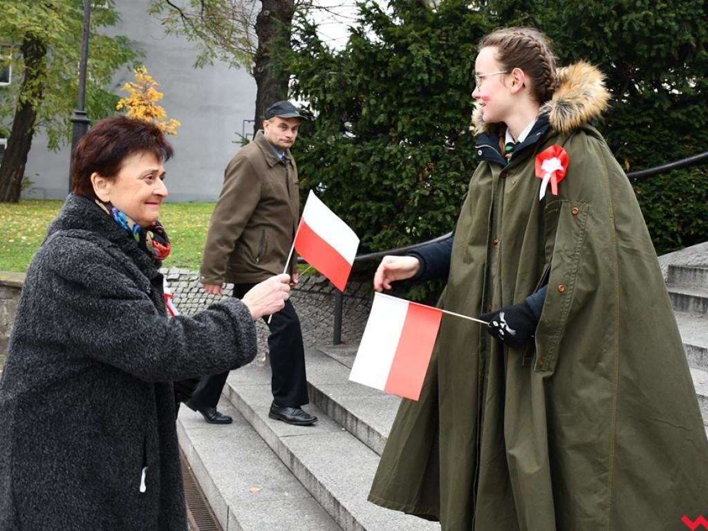 Tłumy wrześnian na ulicach. Świętowaliśmy początek drugiego stulecia niepodległości
