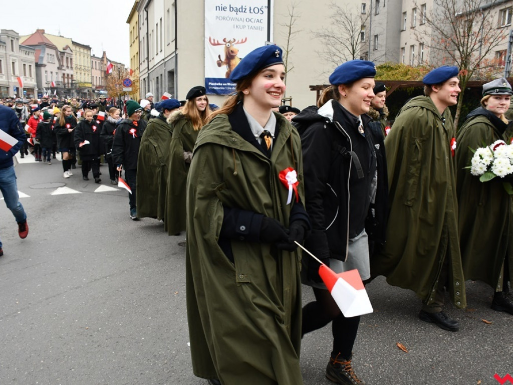 Tłumy wrześnian na ulicach. Świętowaliśmy początek drugiego stulecia niepodległości