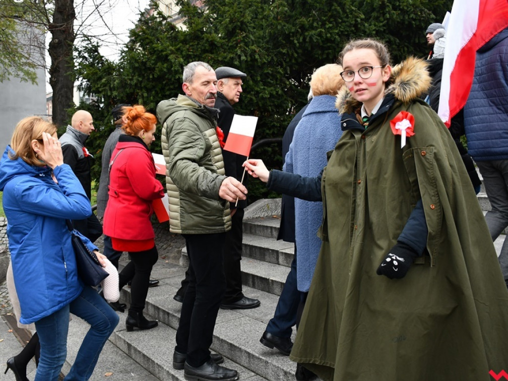 Tłumy wrześnian na ulicach. Świętowaliśmy początek drugiego stulecia niepodległości