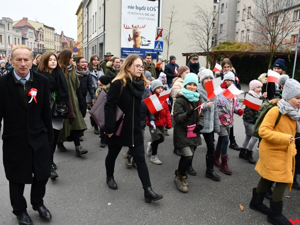 Tłumy wrześnian na ulicach. Świętowaliśmy początek drugiego stulecia niepodległości