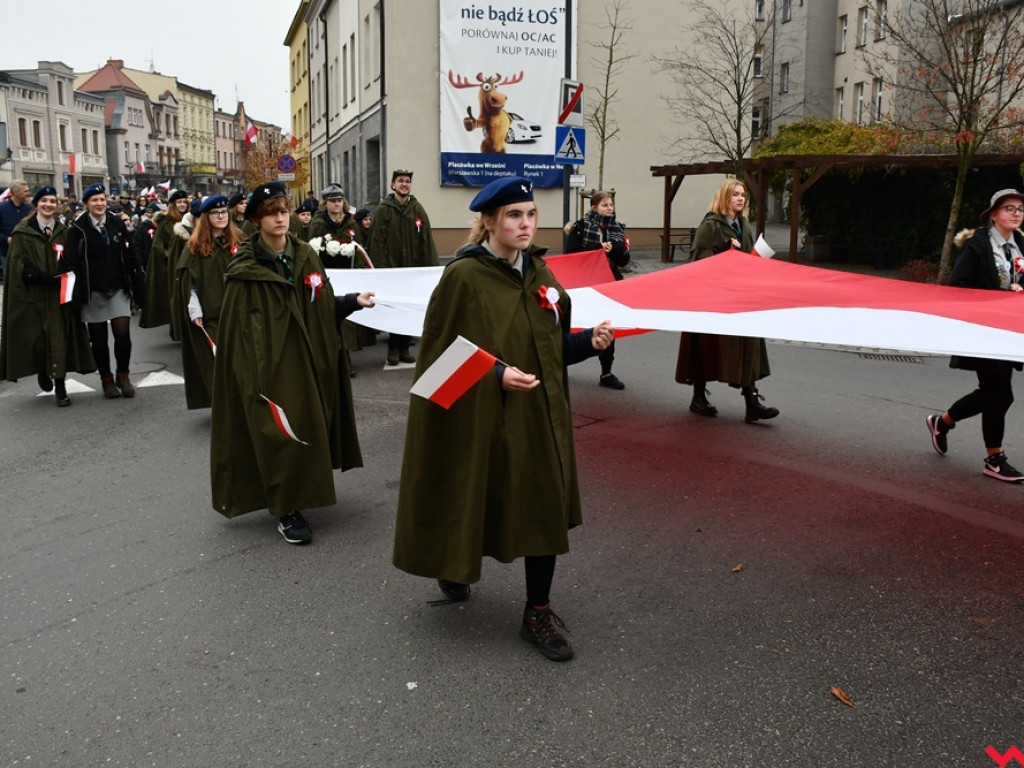 Tłumy wrześnian na ulicach. Świętowaliśmy początek drugiego stulecia niepodległości