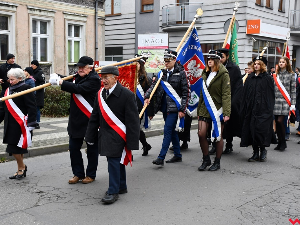 Tłumy wrześnian na ulicach. Świętowaliśmy początek drugiego stulecia niepodległości