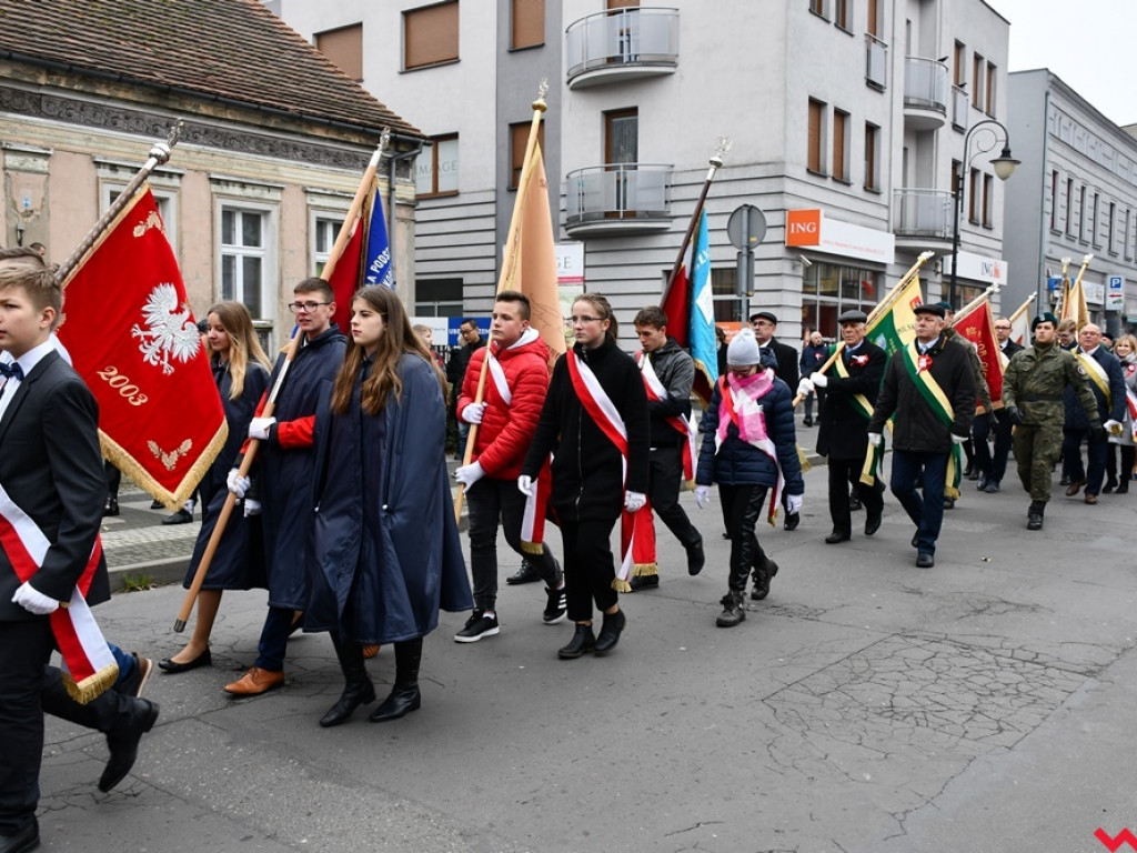 Tłumy wrześnian na ulicach. Świętowaliśmy początek drugiego stulecia niepodległości