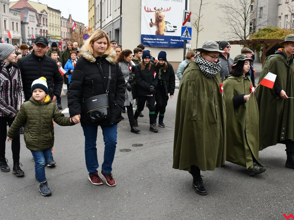 Tłumy wrześnian na ulicach. Świętowaliśmy początek drugiego stulecia niepodległości