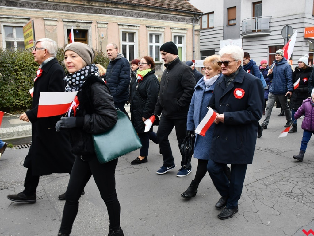Tłumy wrześnian na ulicach. Świętowaliśmy początek drugiego stulecia niepodległości