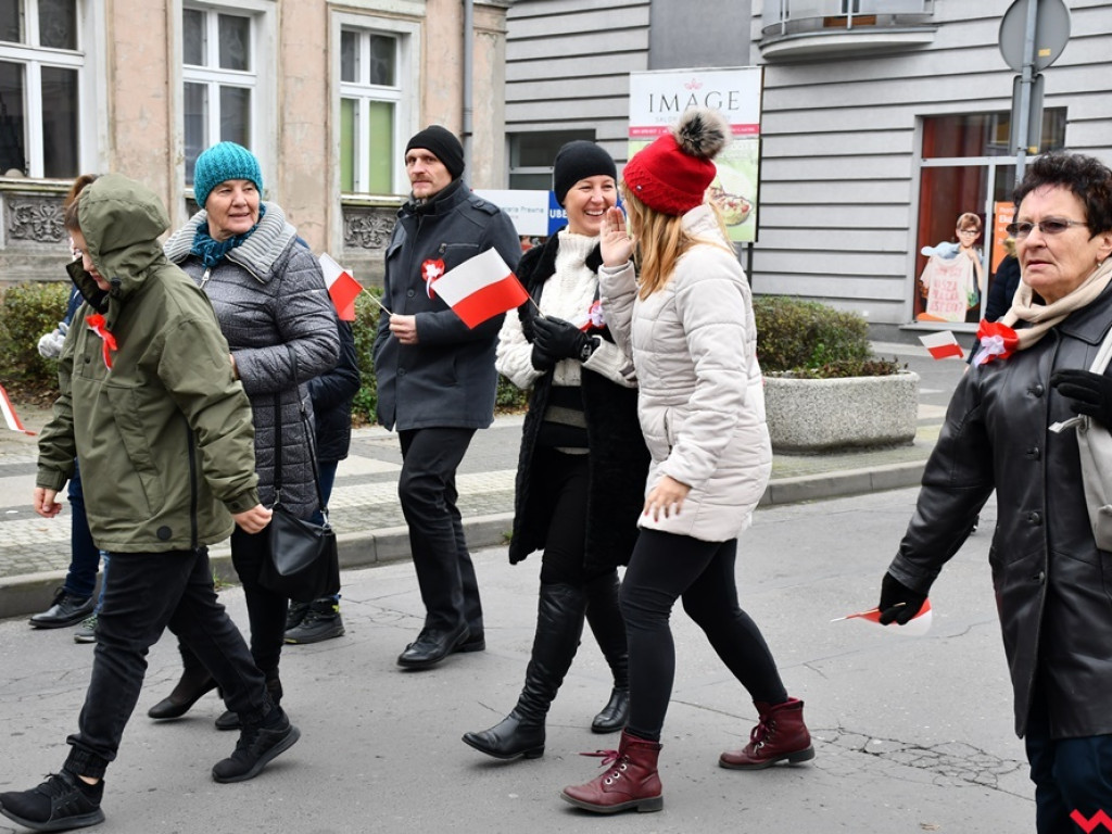 Tłumy wrześnian na ulicach. Świętowaliśmy początek drugiego stulecia niepodległości