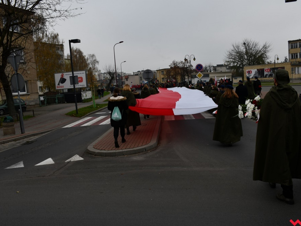 Tłumy wrześnian na ulicach. Świętowaliśmy początek drugiego stulecia niepodległości