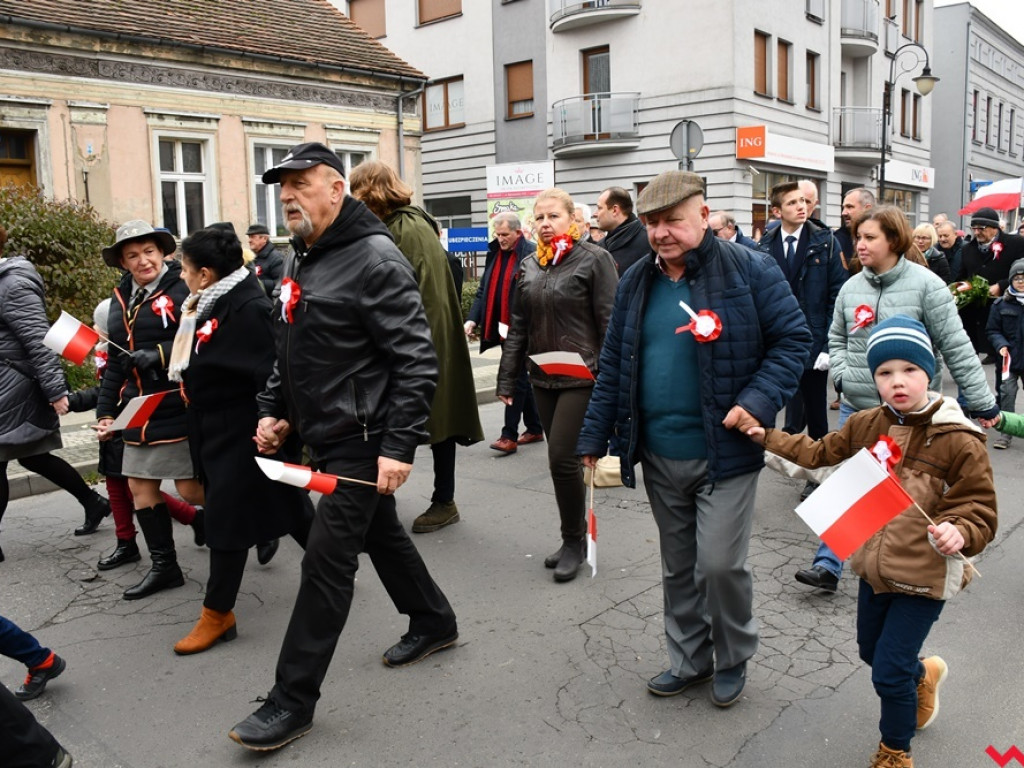 Tłumy wrześnian na ulicach. Świętowaliśmy początek drugiego stulecia niepodległości