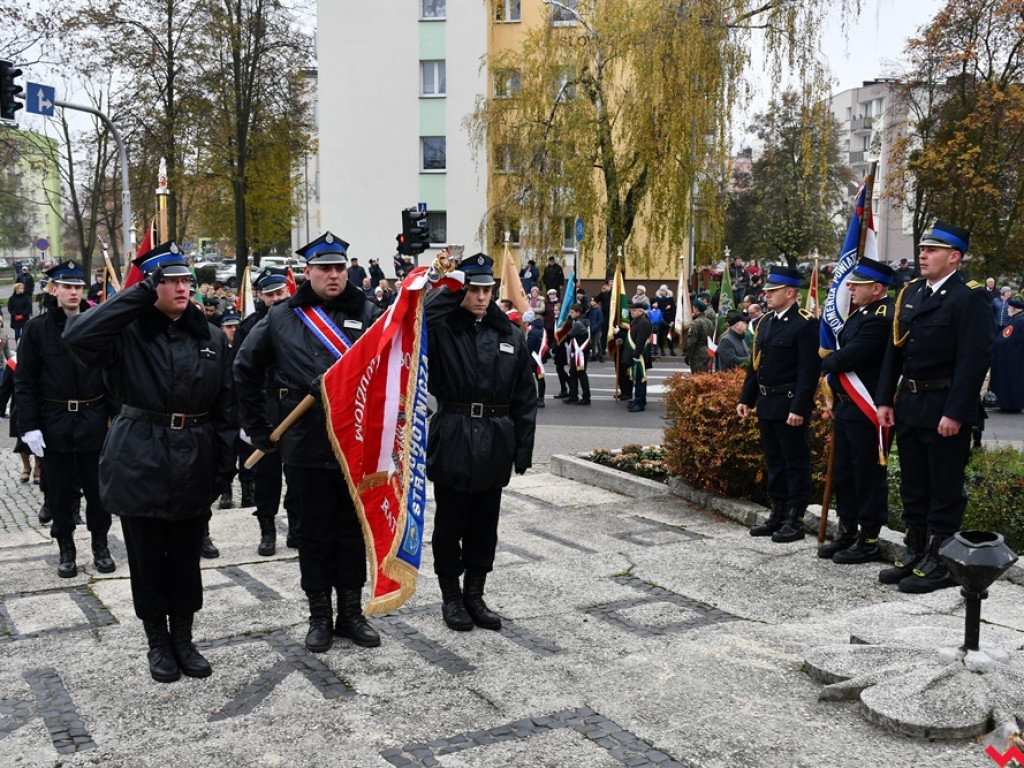 Tłumy wrześnian na ulicach. Świętowaliśmy początek drugiego stulecia niepodległości