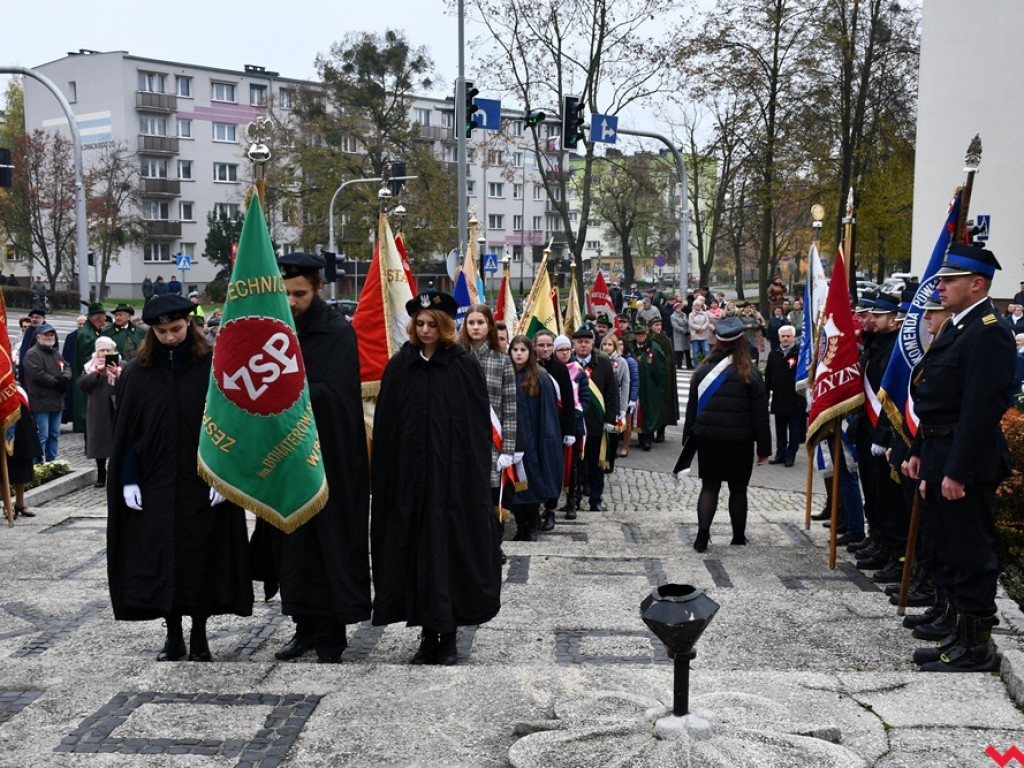 Tłumy wrześnian na ulicach. Świętowaliśmy początek drugiego stulecia niepodległości