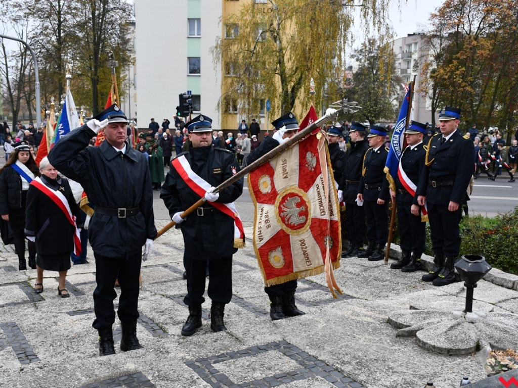 Tłumy wrześnian na ulicach. Świętowaliśmy początek drugiego stulecia niepodległości